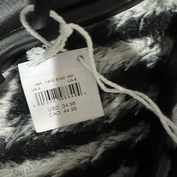 American Eagle Sandals - Picture 3 of 3